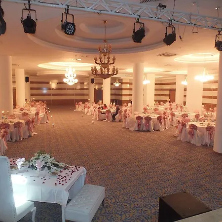 Demosan Hotel 4*